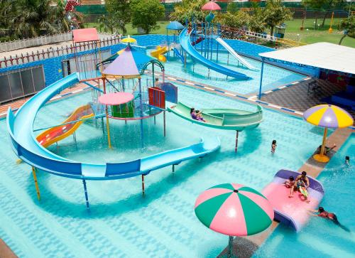 Sky Jumper Trampoline Park